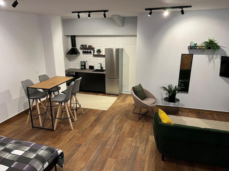 Industrial Studio / Alios 4 / Hilton Area 아테네 외부 사진
